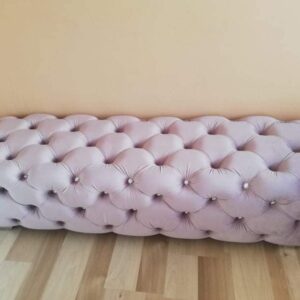 Celozdobenný taburet